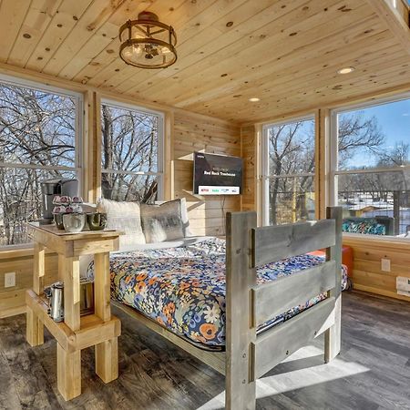 Red Rock Treehouse Unique In Old Colorado City Colorado Springs Bagian luar foto